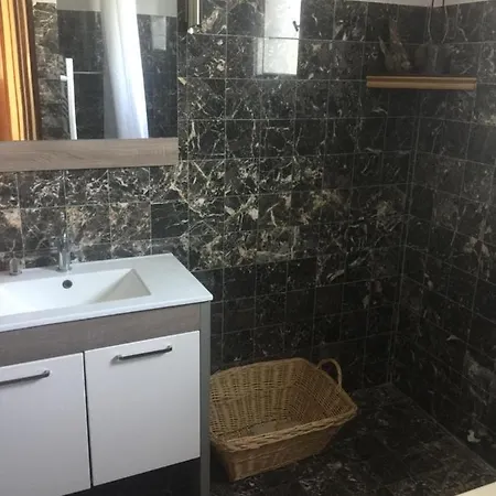 Nocleg ze śniadaniem Pratique Avec Wc Et Vasque Attenant Du Rucher Naturaile