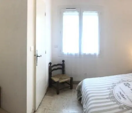 Pratique Avec Wc Et Vasque Attenant Du Rucher Naturaile